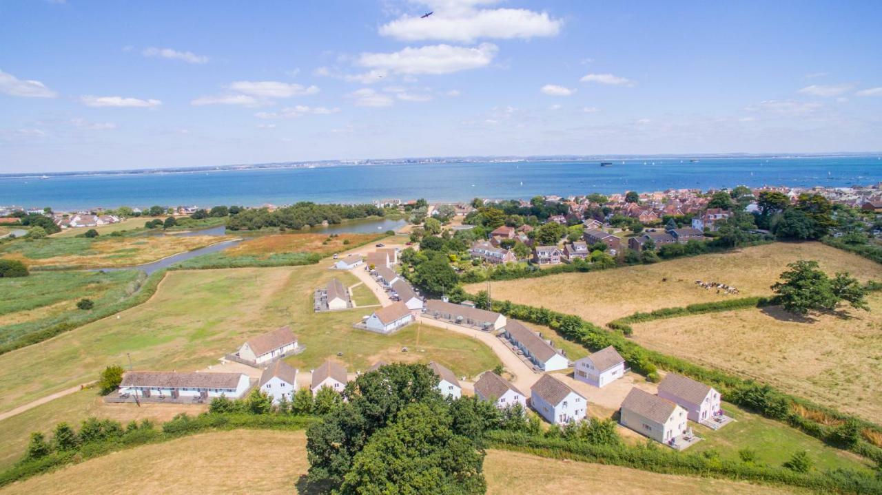Seaview Holidays - Salterns Village 외부 사진